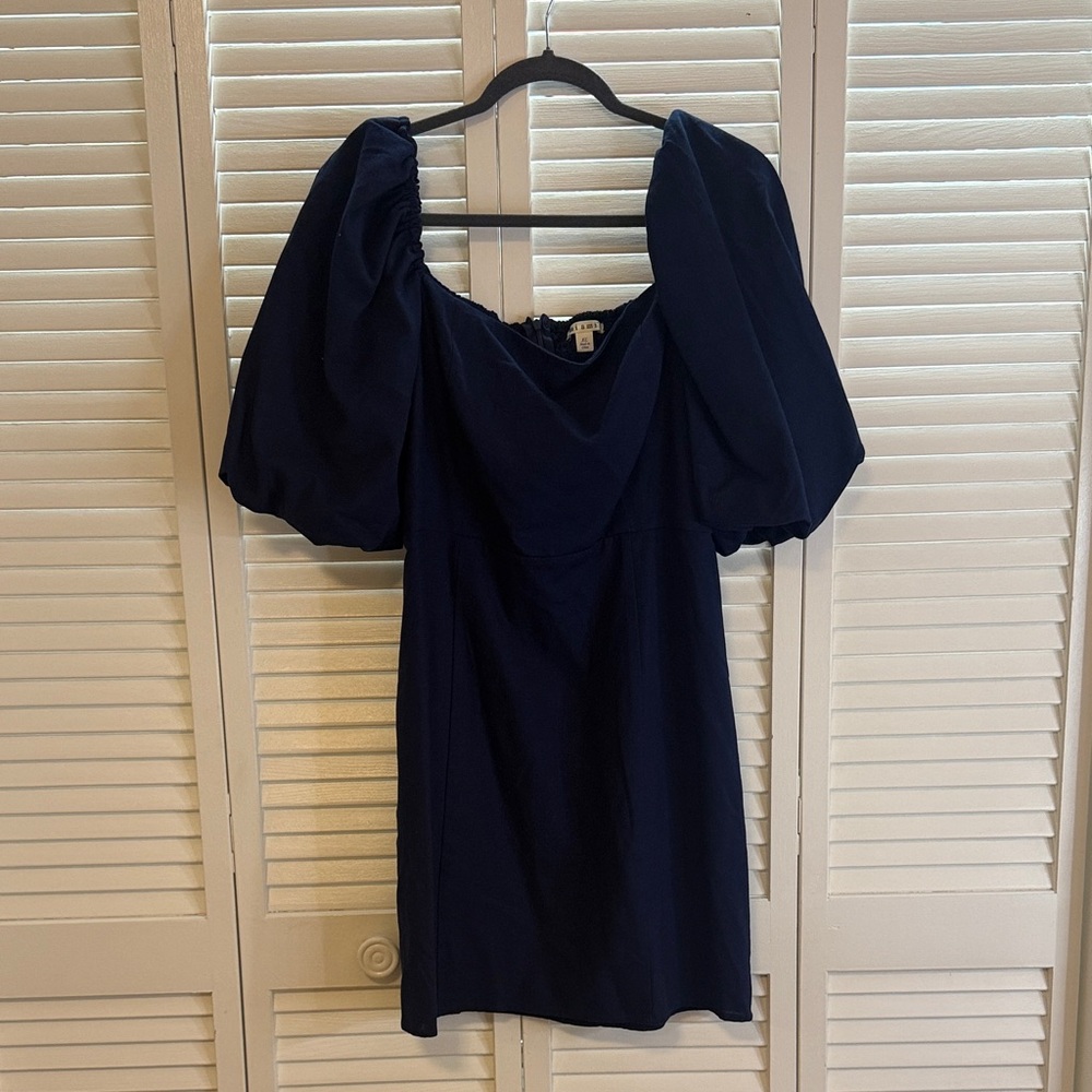 Elegant Navy Puff Sleeve Dress